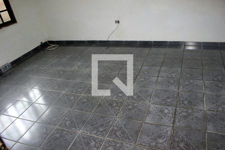 Sala de casa para alugar com 3 quartos, 310m² em Jardim Santa Barbara, Guarulhos