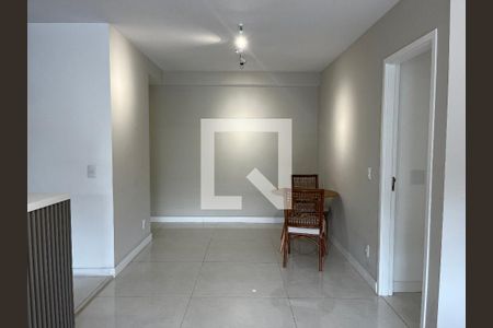 Sala de apartamento à venda com 2 quartos, 91m² em Vila Ipojuca, São Paulo