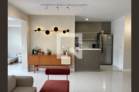 Sala de apartamento à venda com 2 quartos, 91m² em Vila Ipojuca, São Paulo