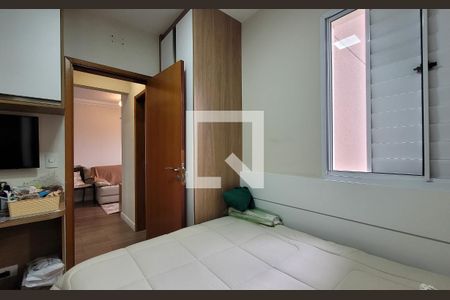 Quarto de apartamento à venda com 2 quartos, 60m² em Campestre, Santo André