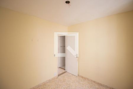 Quarto 2 de apartamento para alugar com 2 quartos, 59m² em Porto Novo, São Gonçalo