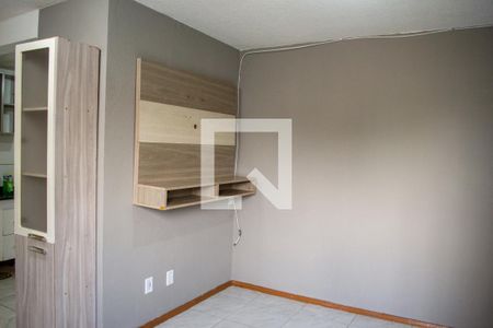 Sala de apartamento para alugar com 2 quartos, 44m² em Partenon, Porto Alegre