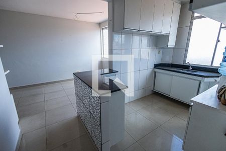 Cozinha de apartamento para alugar com 4 quartos, 75m² em Planalto, Belo Horizonte