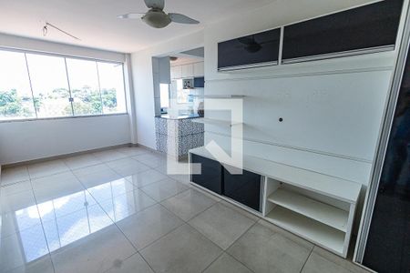 Sala de apartamento para alugar com 4 quartos, 75m² em Planalto, Belo Horizonte