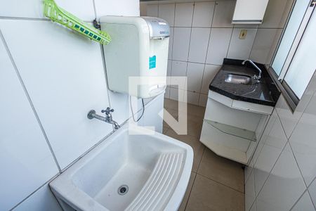 Area de serviço de apartamento para alugar com 4 quartos, 75m² em Planalto, Belo Horizonte