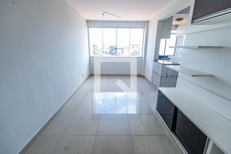 Sala de apartamento para alugar com 4 quartos, 75m² em Planalto, Belo Horizonte