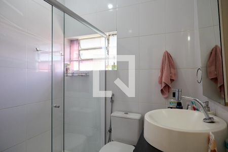 Banheiro da Suíte de apartamento à venda com 3 quartos, 110m² em Sagrada Família, Belo Horizonte