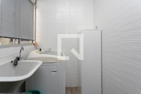 Lavanderia de apartamento à venda com 2 quartos, 45m² em Mário Quintana, Porto Alegre