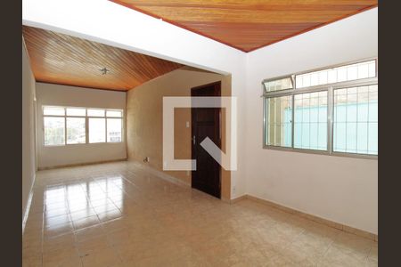 Sala de casa para alugar com 2 quartos, 240m² em Vila Medeiros, São Paulo