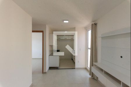 Sala de apartamento para alugar com 2 quartos, 44m² em Jardim Esmeraldina, Campinas