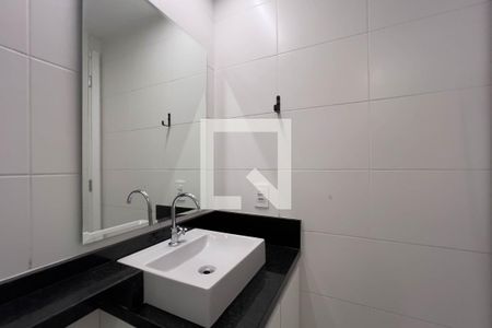 Banheiro de apartamento para alugar com 1 quarto, 29m² em Jardim da Gloria, São Paulo