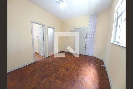 Sala de apartamento para alugar com 2 quartos, 70m² em Centro, São Vicente