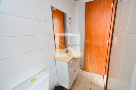 Banheiro de apartamento para alugar com 1 quarto, 28m² em Centro, Belo Horizonte