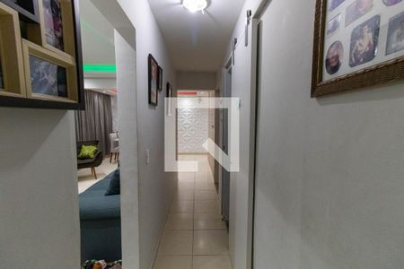 Corredor  de apartamento à venda com 3 quartos, 79m² em Fonseca, Niterói