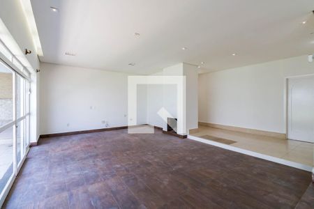 Sala de casa para alugar com 3 quartos, 200m² em Vila Morumbi, São Paulo