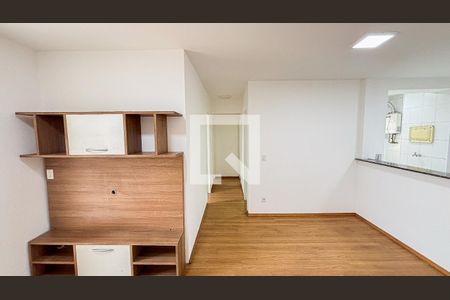 Sala de apartamento à venda com 3 quartos, 73m² em Vila Helena, Santo André