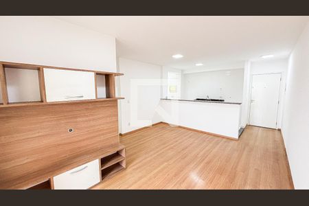 Sala de apartamento à venda com 3 quartos, 73m² em Vila Helena, Santo André