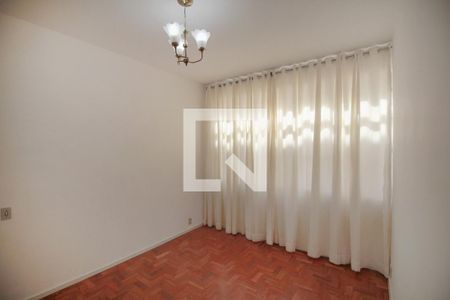 Sala de apartamento para alugar com 2 quartos, 75m² em Cruzeiro, Belo Horizonte