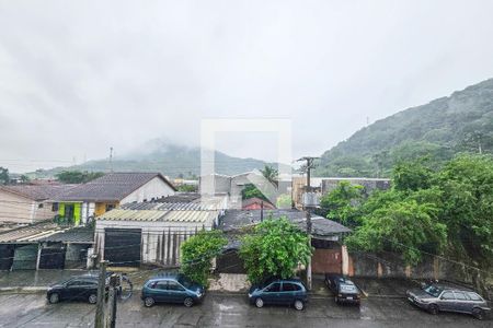 Vista de apartamento para alugar com 3 quartos, 220m² em Vila Santo Antônio, Guarujá