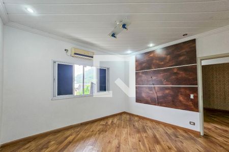 Sala de apartamento para alugar com 3 quartos, 220m² em Vila Santo Antônio, Guarujá