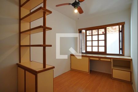 Quarto 1 de apartamento para alugar com 3 quartos, 220m² em Petrópolis, Porto Alegre