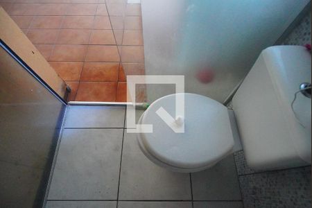 Banheiro da Suíte de casa à venda com 2 quartos, 100m² em Ouro Branco, Novo Hamburgo