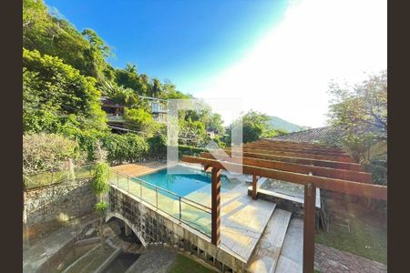 Casa à venda com 4 quartos, 410m² em Itacoatiara, Niterói