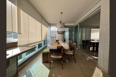 Apartamento à venda com 5 quartos, 335m² em Vila Regente Feijó, São Paulo