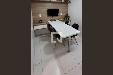 Apartamento à venda com 3 quartos, 132m² em Charitas, Niterói