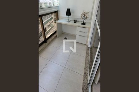 Apartamento à venda com 3 quartos, 132m² em Charitas, Niterói