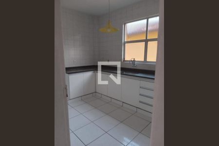 Apartamento à venda com 3 quartos, 110m² em Santa Monica, Belo Horizonte