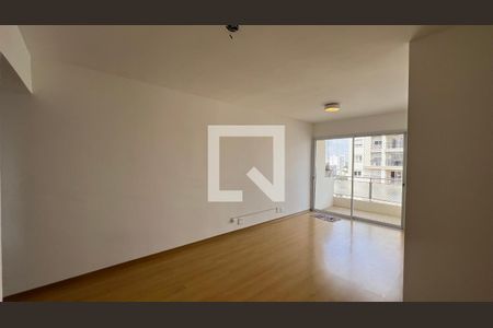 Sala  de apartamento à venda com 3 quartos, 70m² em Vila Madalena, São Paulo