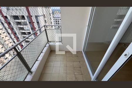 Sacada de apartamento à venda com 3 quartos, 70m² em Vila Madalena, São Paulo