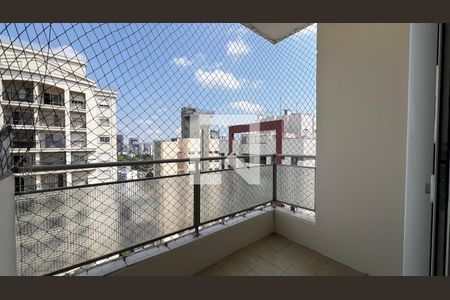 Sacada de apartamento à venda com 3 quartos, 70m² em Vila Madalena, São Paulo