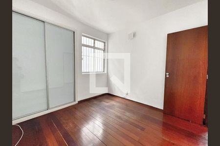 Quarto 2 de apartamento à venda com 4 quartos, 140m² em Santo Antônio, Belo Horizonte