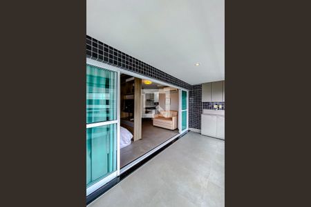 Varanda de kitnet/studio para alugar com 1 quarto, 55m² em Vila Regente Feijó, São Paulo