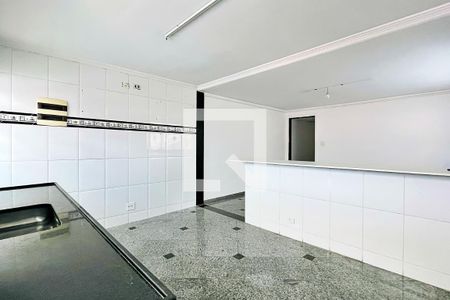 Cozinha de casa para alugar com 3 quartos, 180m² em Vila Galvão, Guarulhos