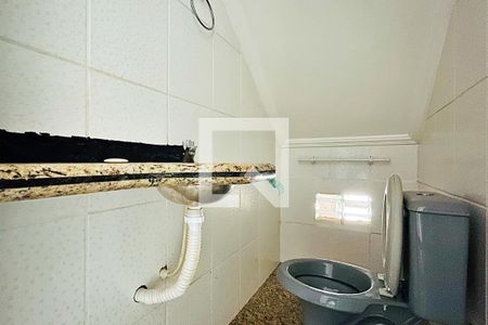 Lavabo de casa para alugar com 3 quartos, 180m² em Vila Galvão, Guarulhos