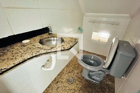 Lavabo de casa para alugar com 3 quartos, 180m² em Vila Galvão, Guarulhos