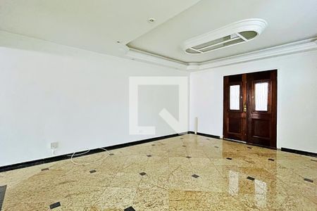 Sala de casa para alugar com 3 quartos, 180m² em Vila Galvão, Guarulhos