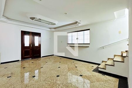 Sala de casa para alugar com 3 quartos, 180m² em Vila Galvão, Guarulhos