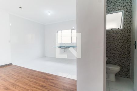 Sala/Cozinha de casa de condomínio para alugar com 2 quartos, 66m² em Jardim Santa Helena, Poá