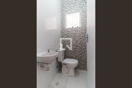 Lavabo de casa de condomínio para alugar com 2 quartos, 66m² em Jardim Santa Helena, Poá