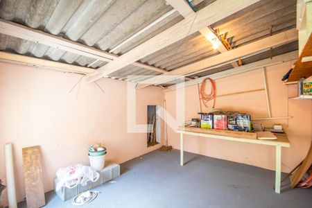 Casa à venda com 213m², 2 quartos e 3 vagas Casa à venda com 213m², 2 quartos e 3 vagasSótão (Depósito)