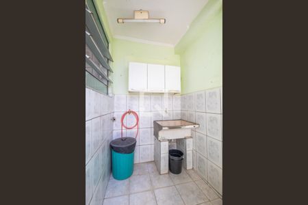 Casa à venda com 213m², 2 quartos e 3 vagas Casa à venda com 213m², 2 quartos e 3 vagasÁrea de Serviço