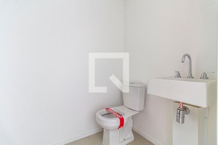 Banheiro de apartamento à venda com 1 quarto, 23m² em Pinheiros, São Paulo