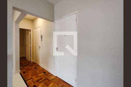 Entrada de apartamento à venda com 2 quartos, 86m² em Tijuca, Rio de Janeiro