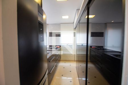 Cozinha de apartamento à venda com 2 quartos, 155m² em Santo Amaro, São Paulo