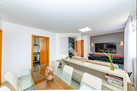 Sala de apartamento à venda com 3 quartos, 91m² em Padre Eustáquio, Belo Horizonte