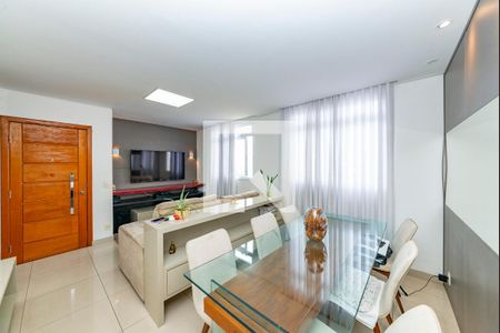 Sala de apartamento à venda com 3 quartos, 91m² em Padre Eustáquio, Belo Horizonte